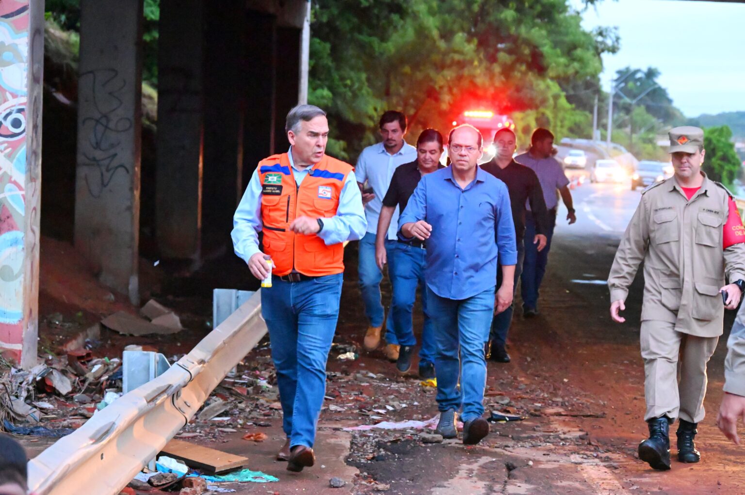 Prefeito Sandro Mabel vistoria pontos afetados pelas chuvas em Goiânia