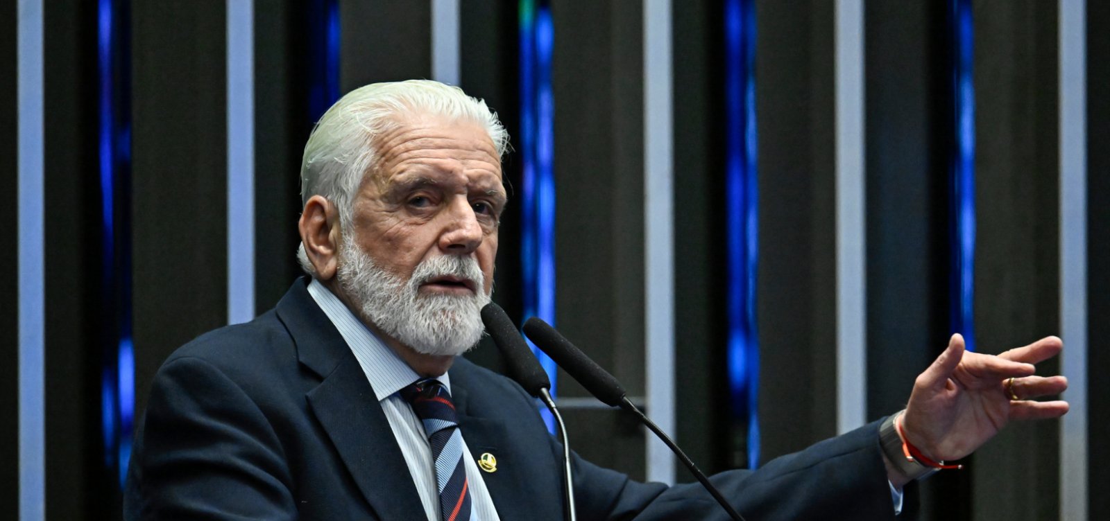 Ir à Justiça não é nenhuma afronta, diz Jaques Wagner sobre IOF